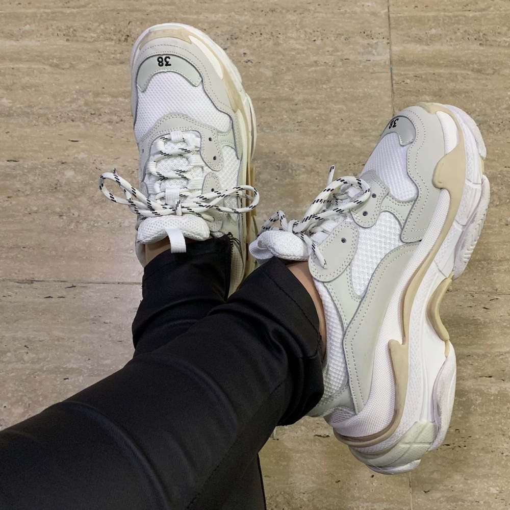 Sneakers